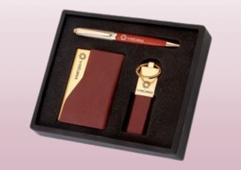 3 In 1 Corporate Gift Set – Premium Business Gifting Solution