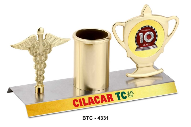 Celebrating Milestones in Healthcare – Functional Desk Award for Service & Excellence