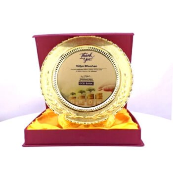 Classic Laurel Salver – Gold Timeless Recognition...