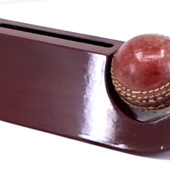 Cricket Ball Card Holder – Sports-Themed Corporate...
