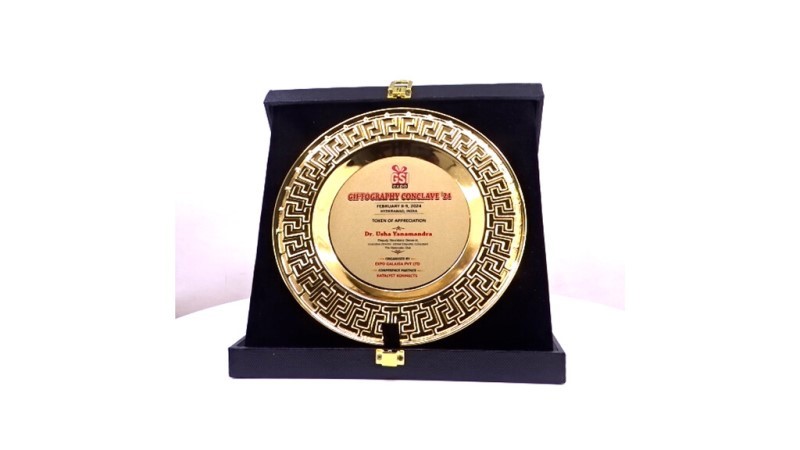 Crisp, Classy, And Compact Gold – Recognition for Service & Top Performance