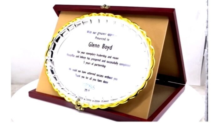 Gold-Edged Oval Dealer Trophy – Premium Distributor & Channel Partner Award