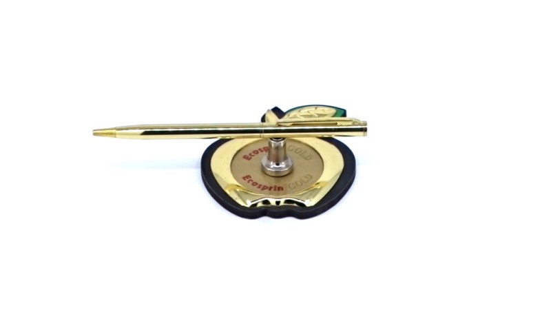 Golden Apple Inspiration – Symbolic Desk Gift for Growth & Success