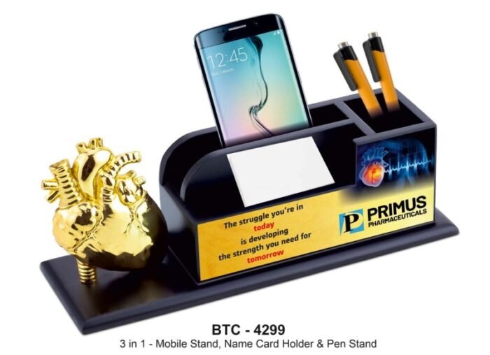 Golden Heart Desk Set – Elegant Desk Accessory for Medical Professionals