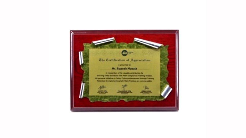 Golden Scroll Plate Plaque-Gold