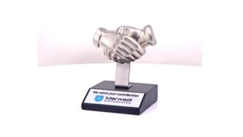 Handshake Paperweight – Corporate Gift & Partnership...