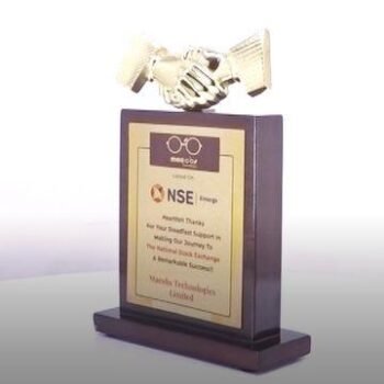 Handshake Partnership Trophy – Celebrate Trust and...