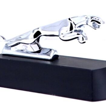 Jaguar Memento – Symbolic Desk Accessory &...