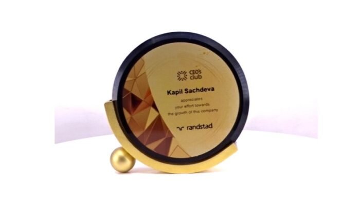 Modern Circle with Luxe Touch Trophy