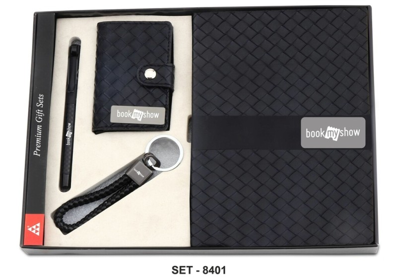 Premium Gift Set with Rotating Keychain & RFID Blocking Card Holder