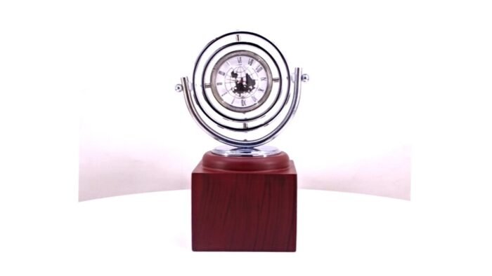 Prestige Handshake Clock