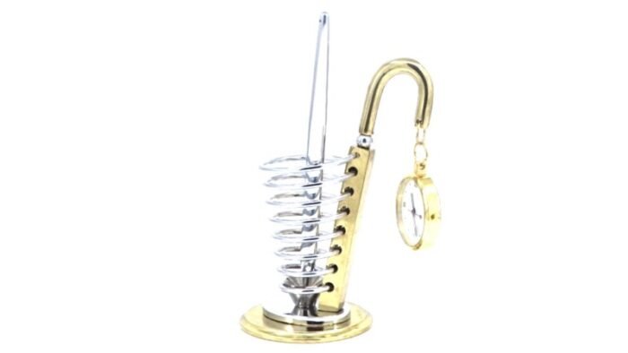 Rocking Golden Desk Clock