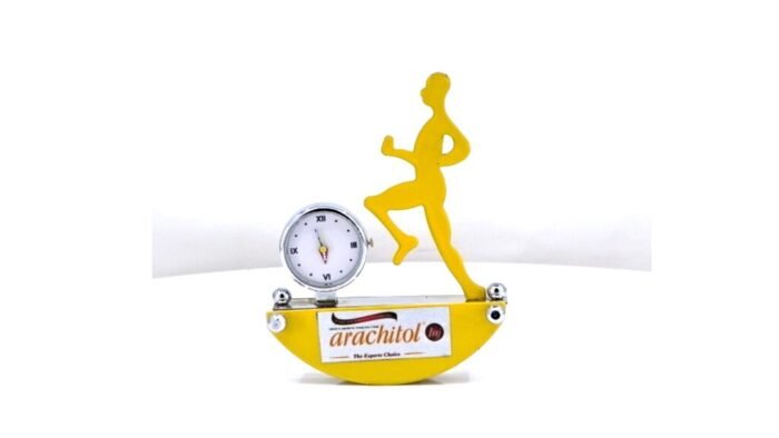 Runner Theme Desk Clock