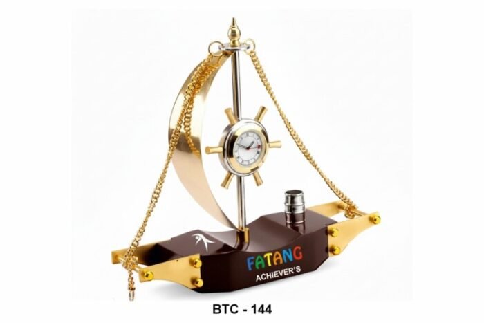 Ship Desktop With Clock & Pen Stand