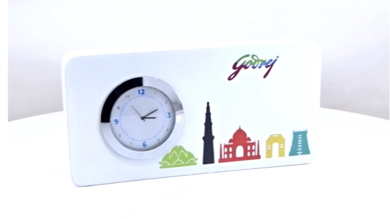 Timeless India Desk Clock – Celebrate Heritage with Style