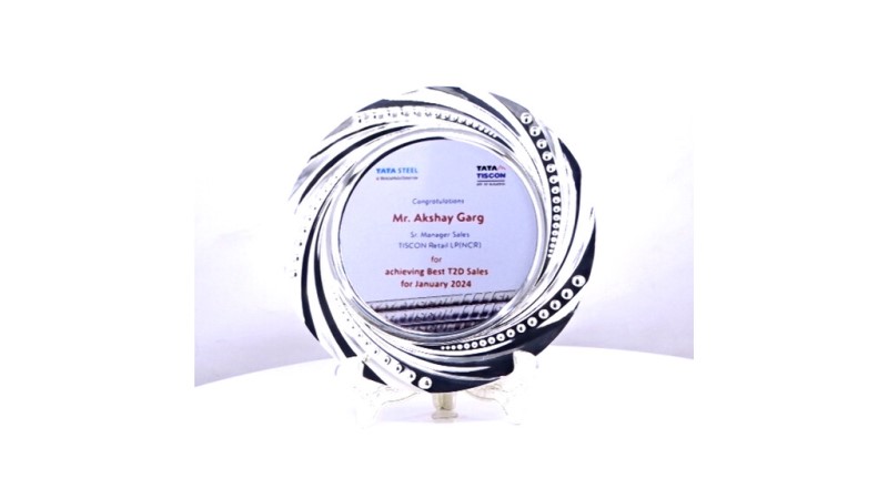wisted Rim Salver – Silver Modern Classic for Corporate Recognition