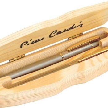 Pierre Cardin Eiffel Tower Premium Gift Set...